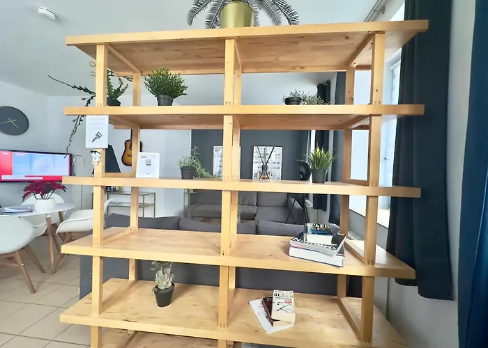 Appartamento Spacious 70sqm Sleeps 6 Free Parking Berlino