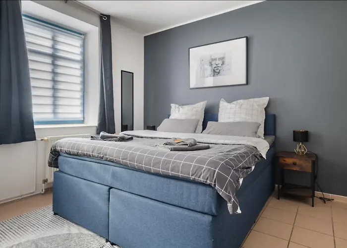 Spacious 70sqm Sleeps 6 Free Parking Appartamento