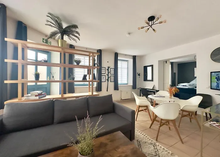 Spacious 70sqm Sleeps 6 Free Parking Appartamento Berlino