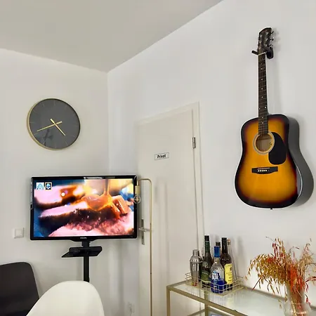 Spacious 70sqm Sleeps 6 Free Parking 公寓 *