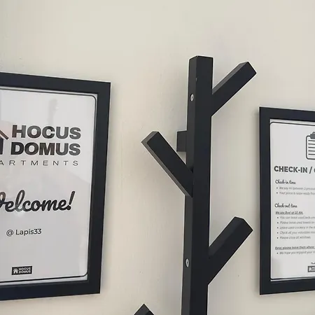 Spacious 70sqm Sleeps 6 Free Parking