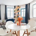 アパート Spacious 70sqm Sleeps 6 Free Parking ベルリン