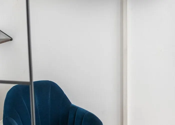 Spacious 70sqm Sleeps 6 Free Parking Apartament Berlin