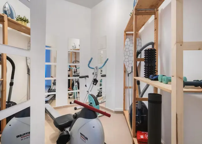 Spacious 70sqm Sleeps 6 Free Parking Apartament