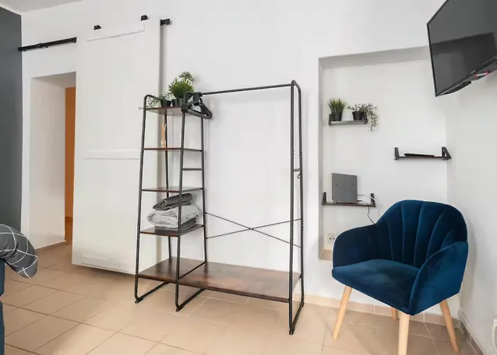 Spacious 70sqm Sleeps 6 Free Parking Apartamento *