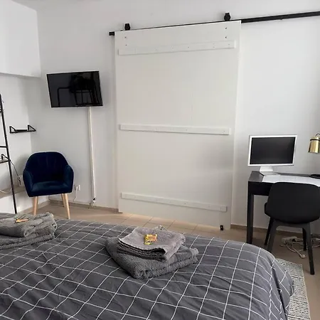 Loft With Gym - Kitchen / Wifi / Free Parking Berlim